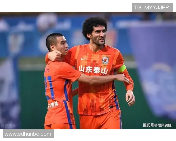 重庆足球队的灵活战术解析与球队发展新思路探讨