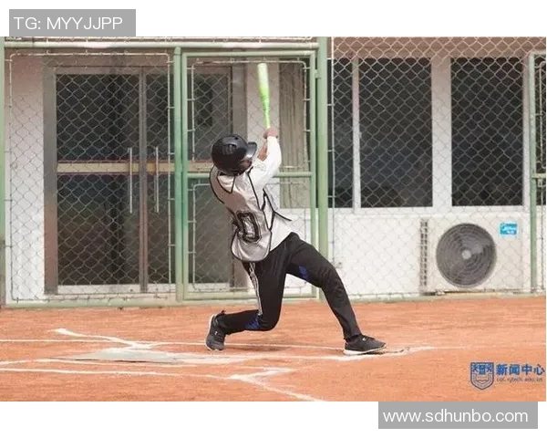 西安网球队勇攀高峰的奋斗历程与挑战赛精彩瞬间回顾